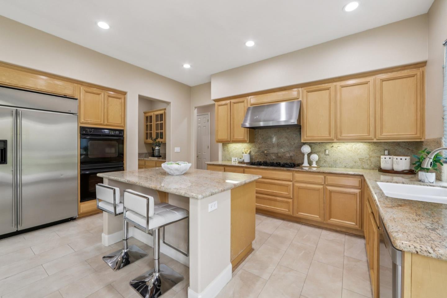 5333 Laurel Canyon Drive