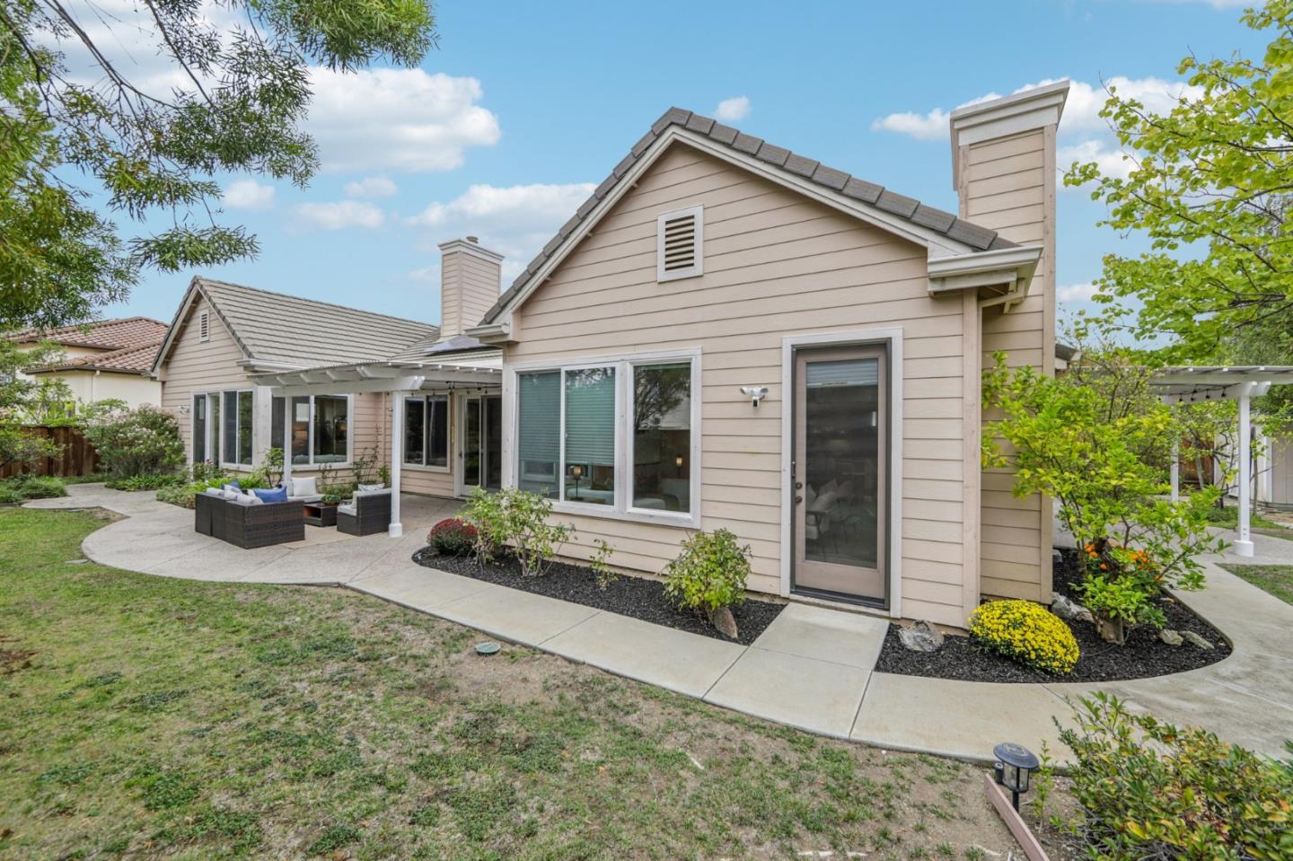 5333 Laurel Canyon Drive