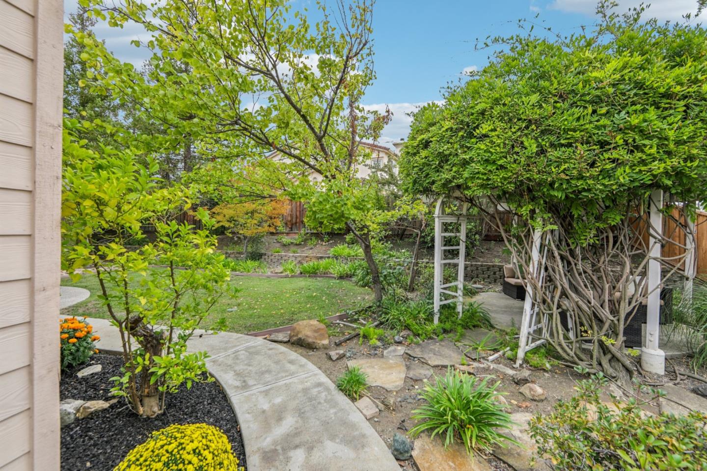 5333 Laurel Canyon Drive