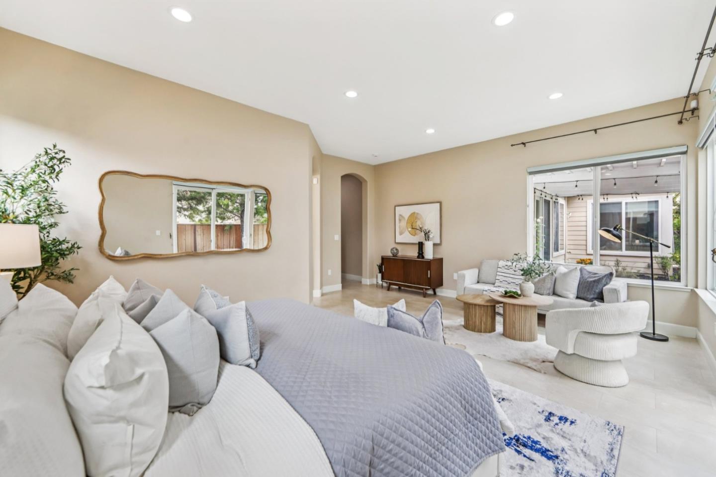 5333 Laurel Canyon Drive