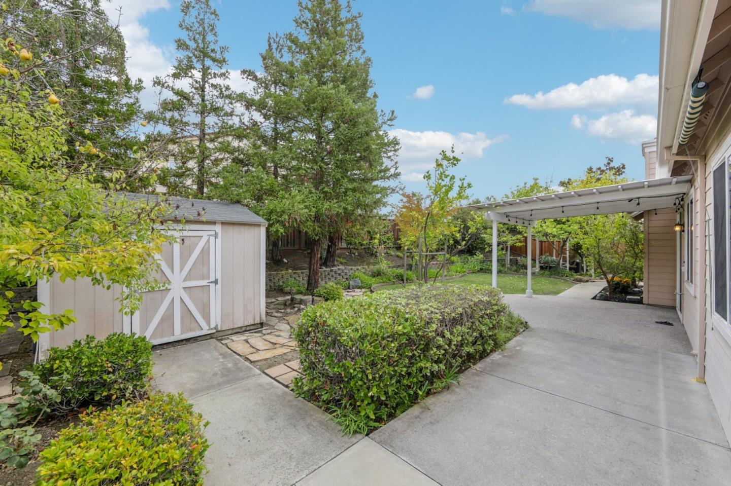5333 Laurel Canyon Drive
