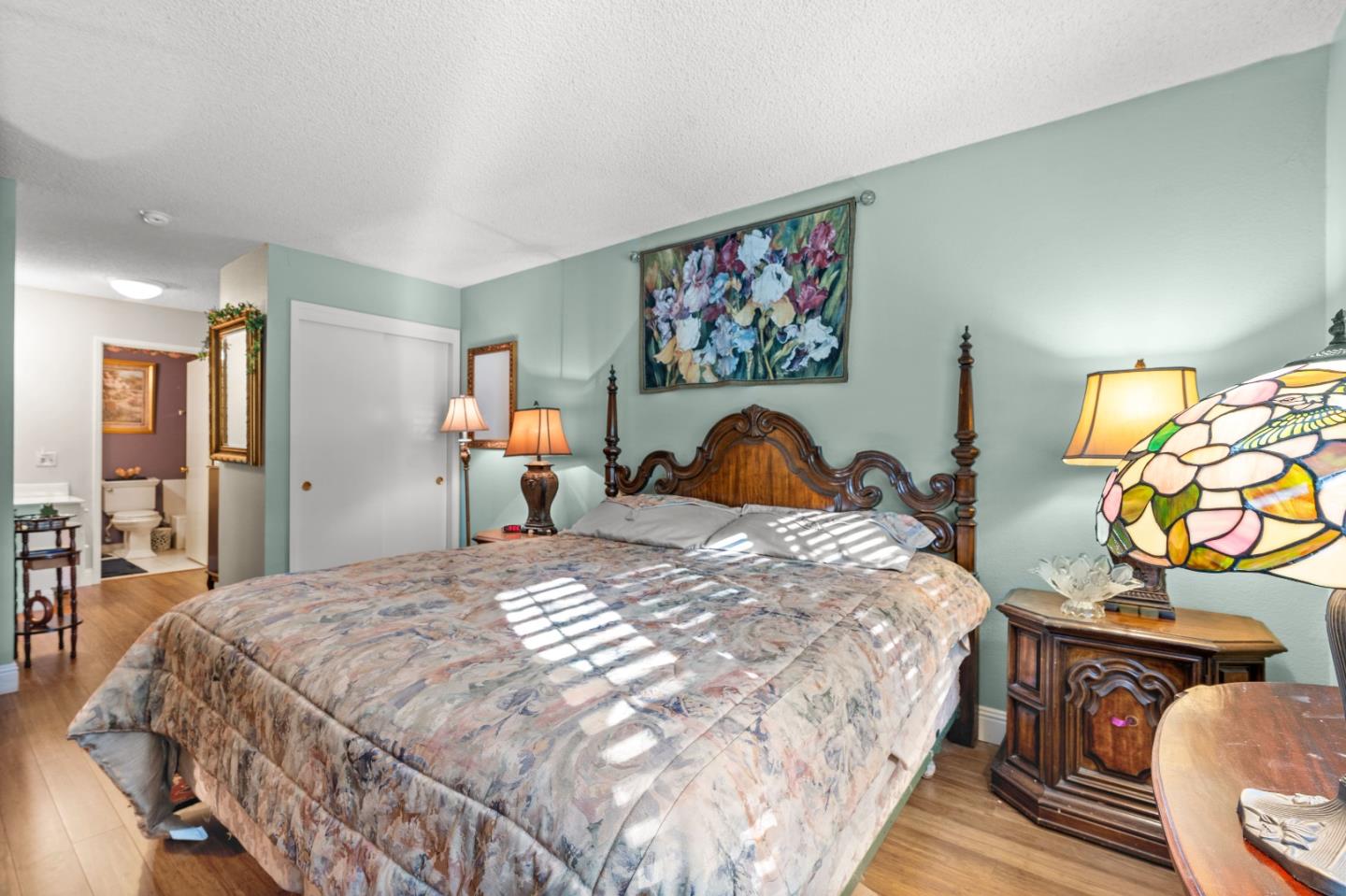 5437 Cribari Green