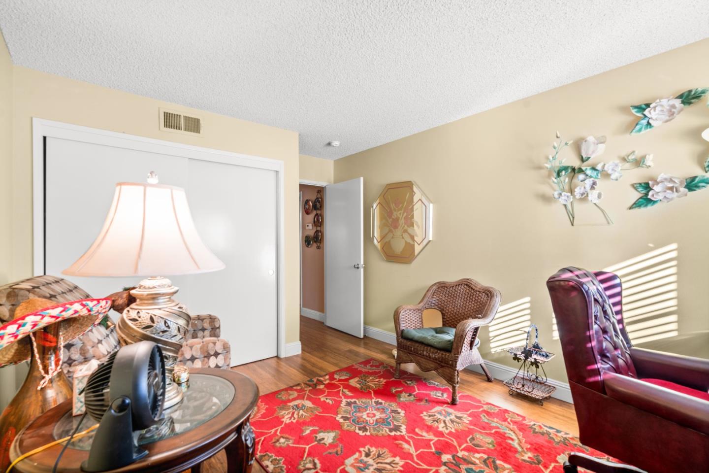 5437 Cribari Green