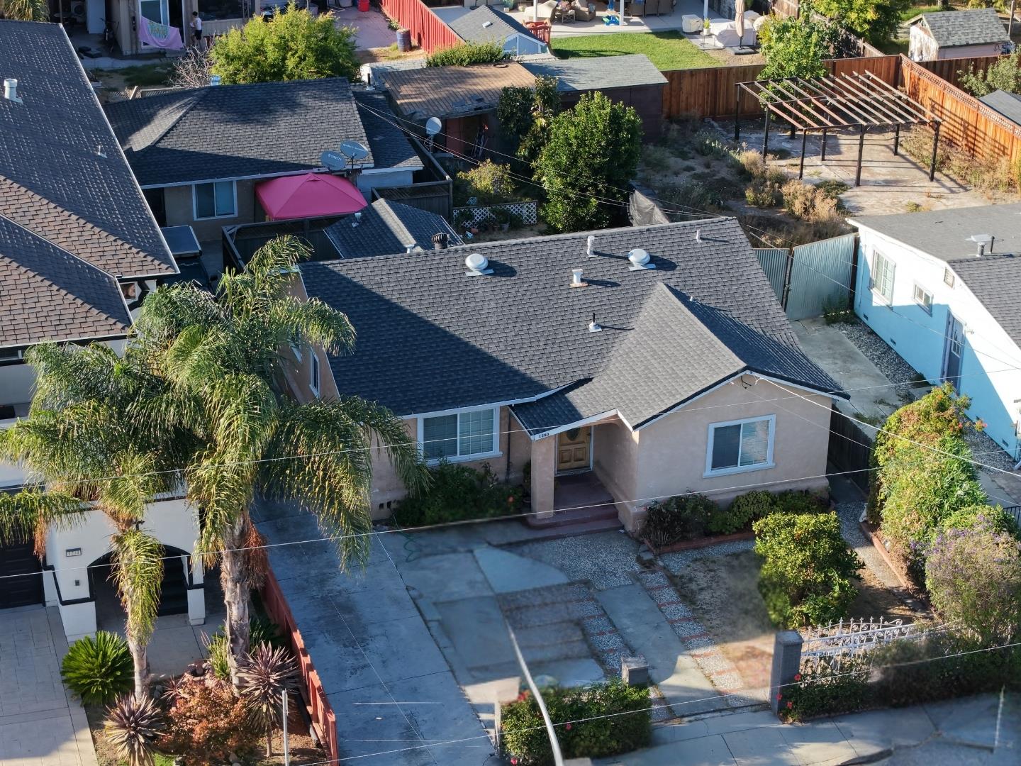 1280 Michigan Avenue