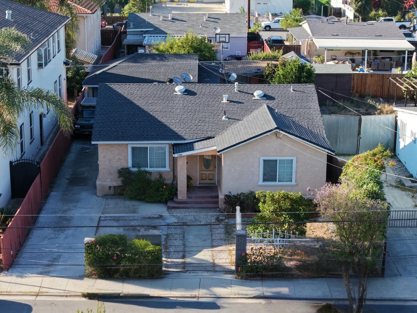 1280 Michigan Avenue