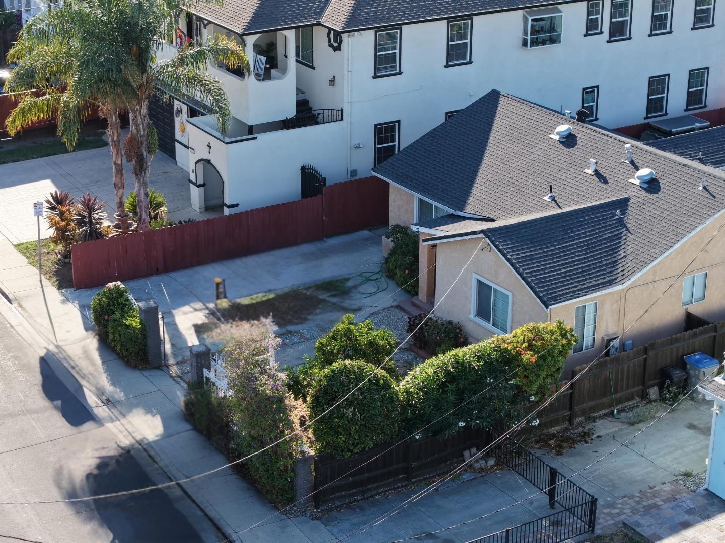 1280 Michigan Avenue