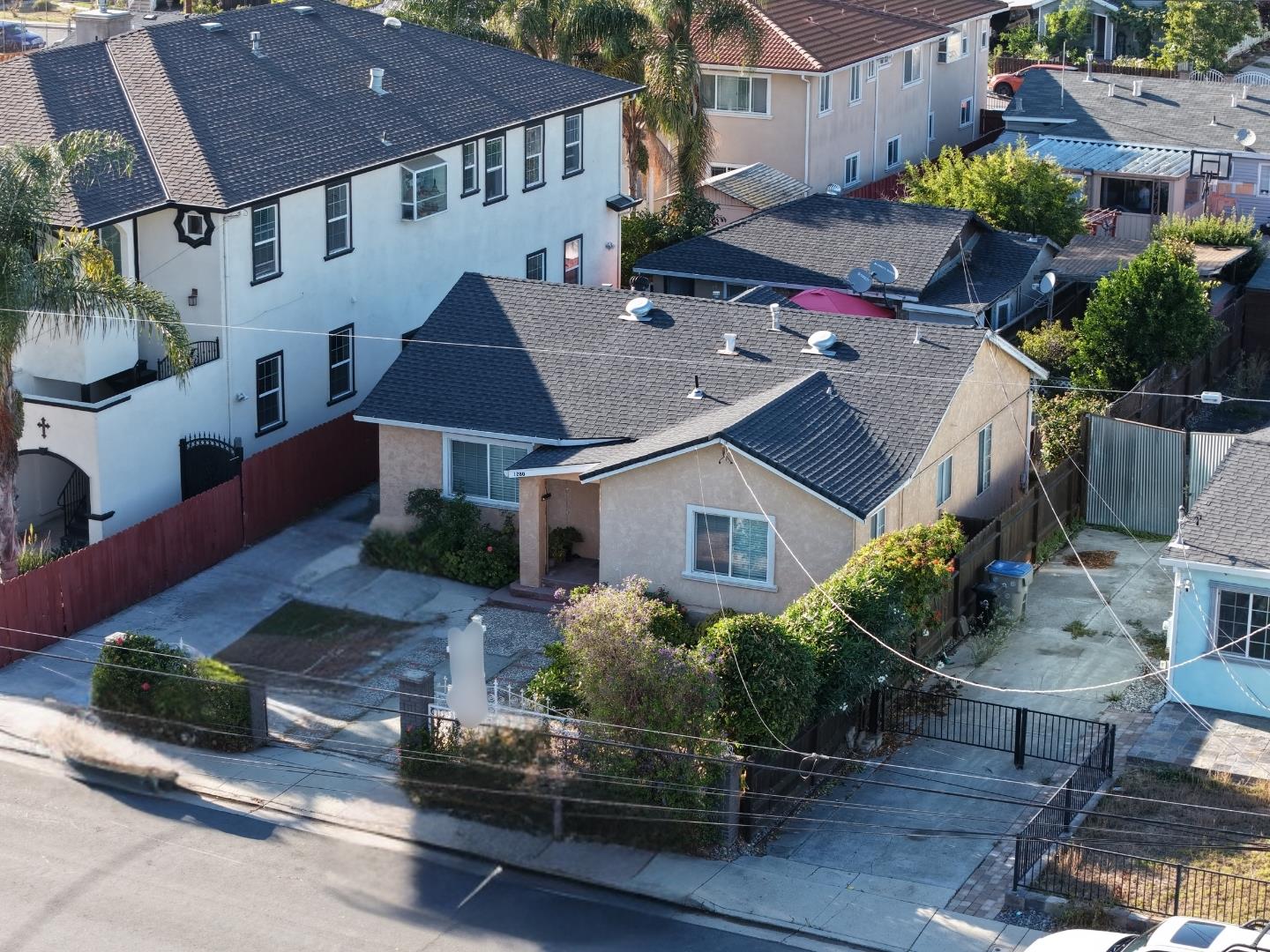 1280 Michigan Avenue