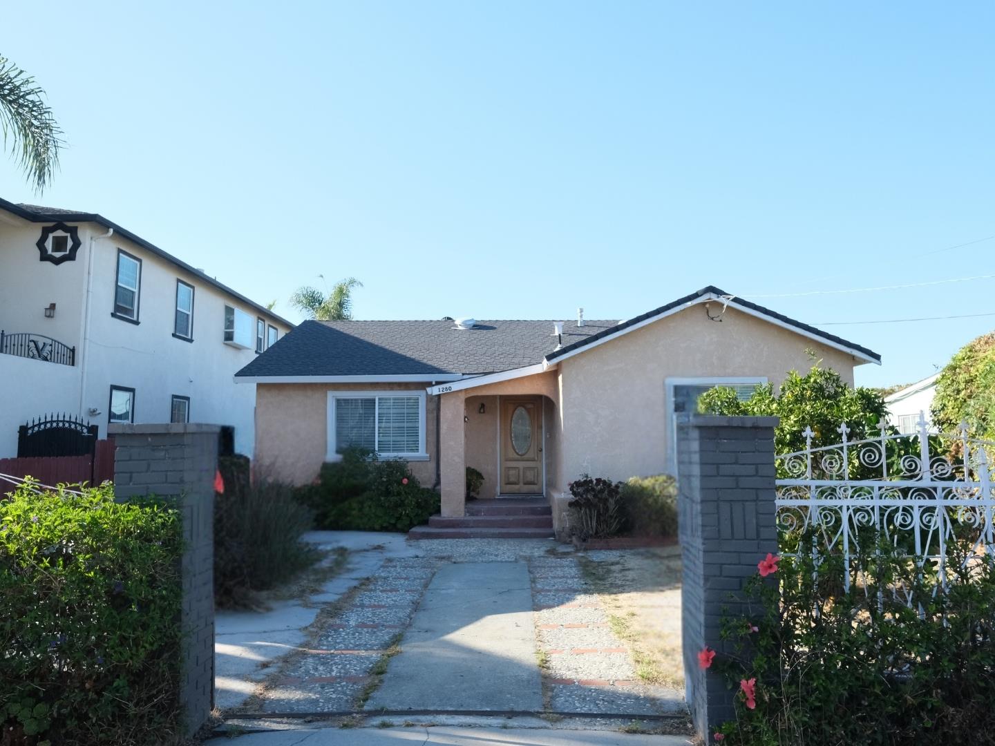 1280 Michigan Avenue