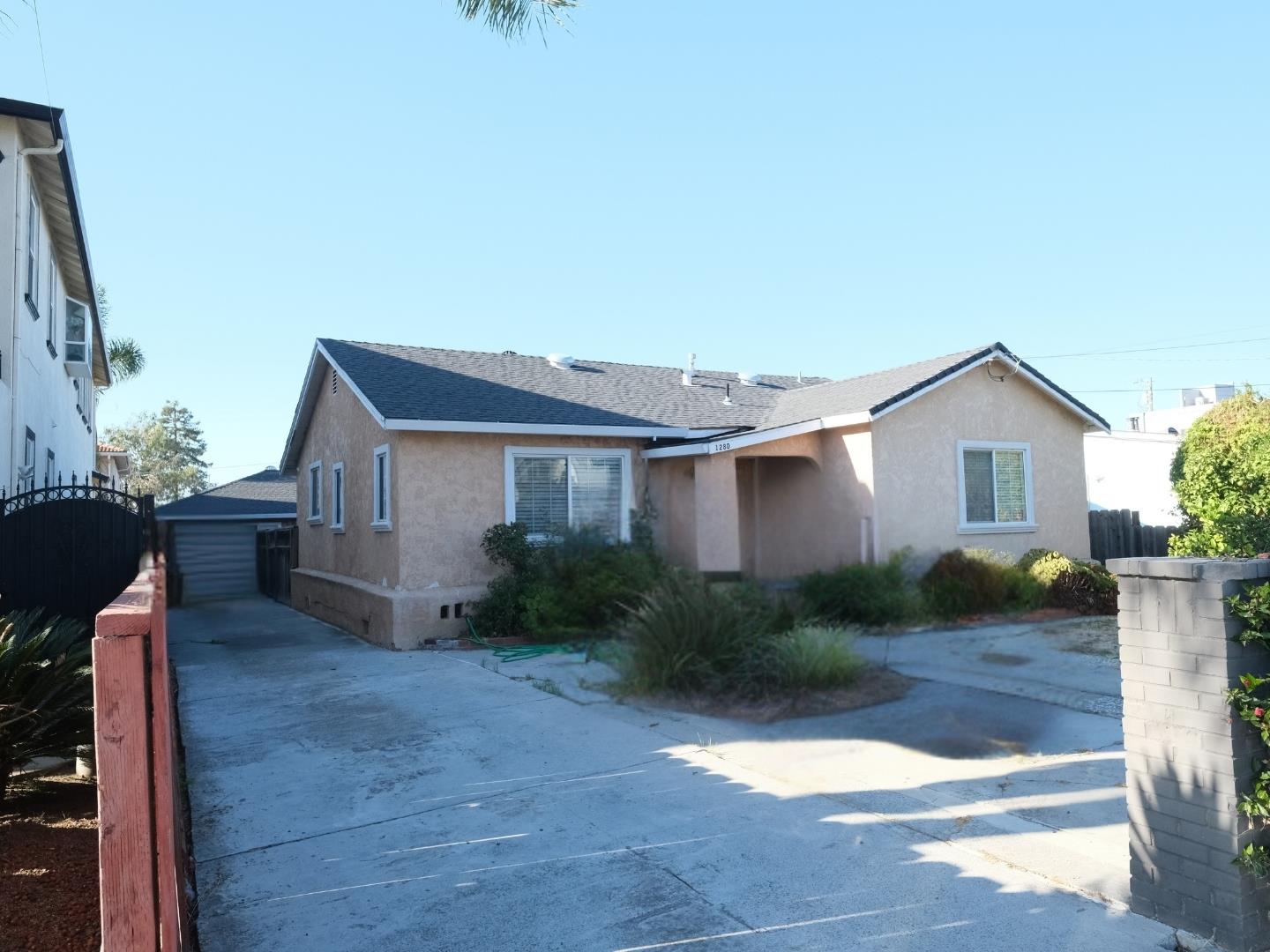 1280 Michigan Avenue