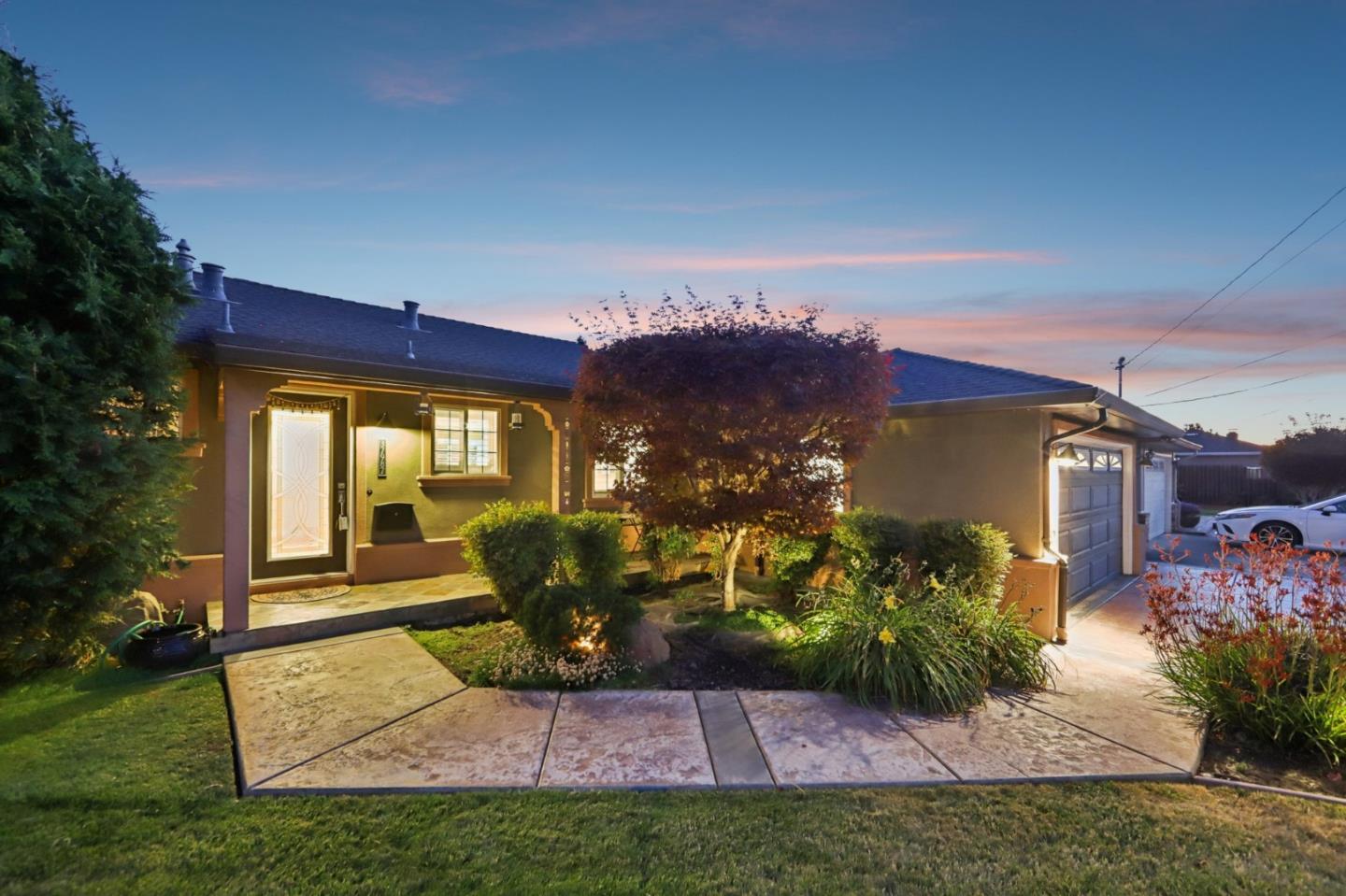 37987 Alta Drive