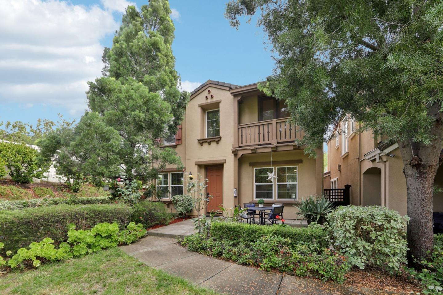 3858 Evangelho Circle