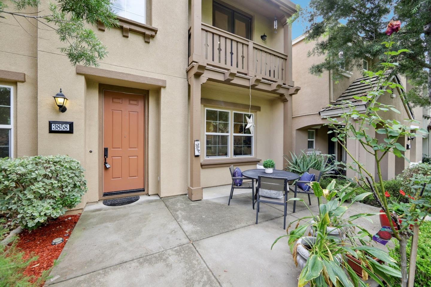 3858 Evangelho Circle