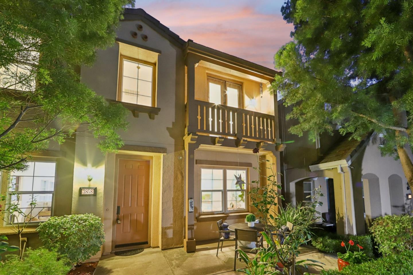 3858 Evangelho Circle
