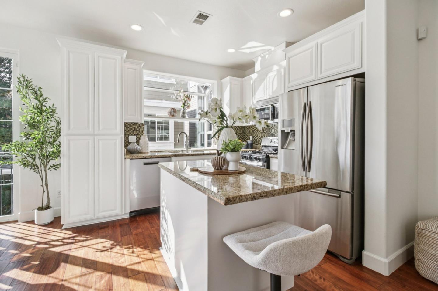 10837 North Stelling Road