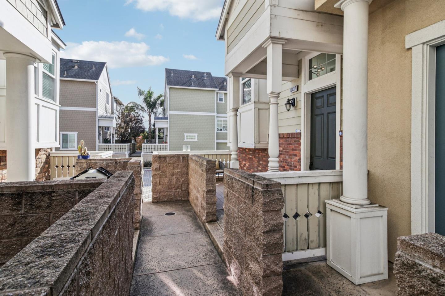 10837 North Stelling Road