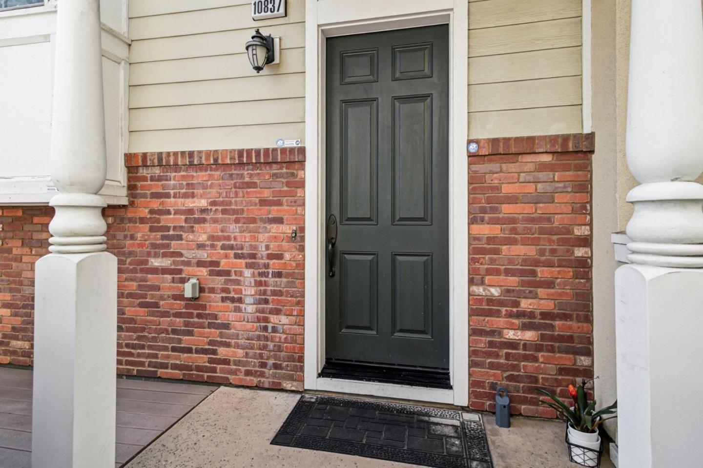 10837 North Stelling Road