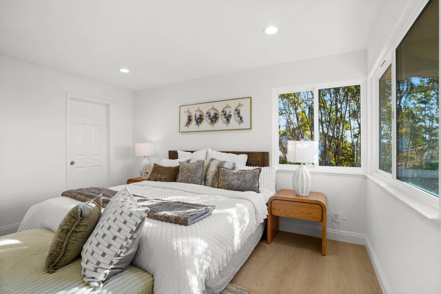 887 Kozera Drive