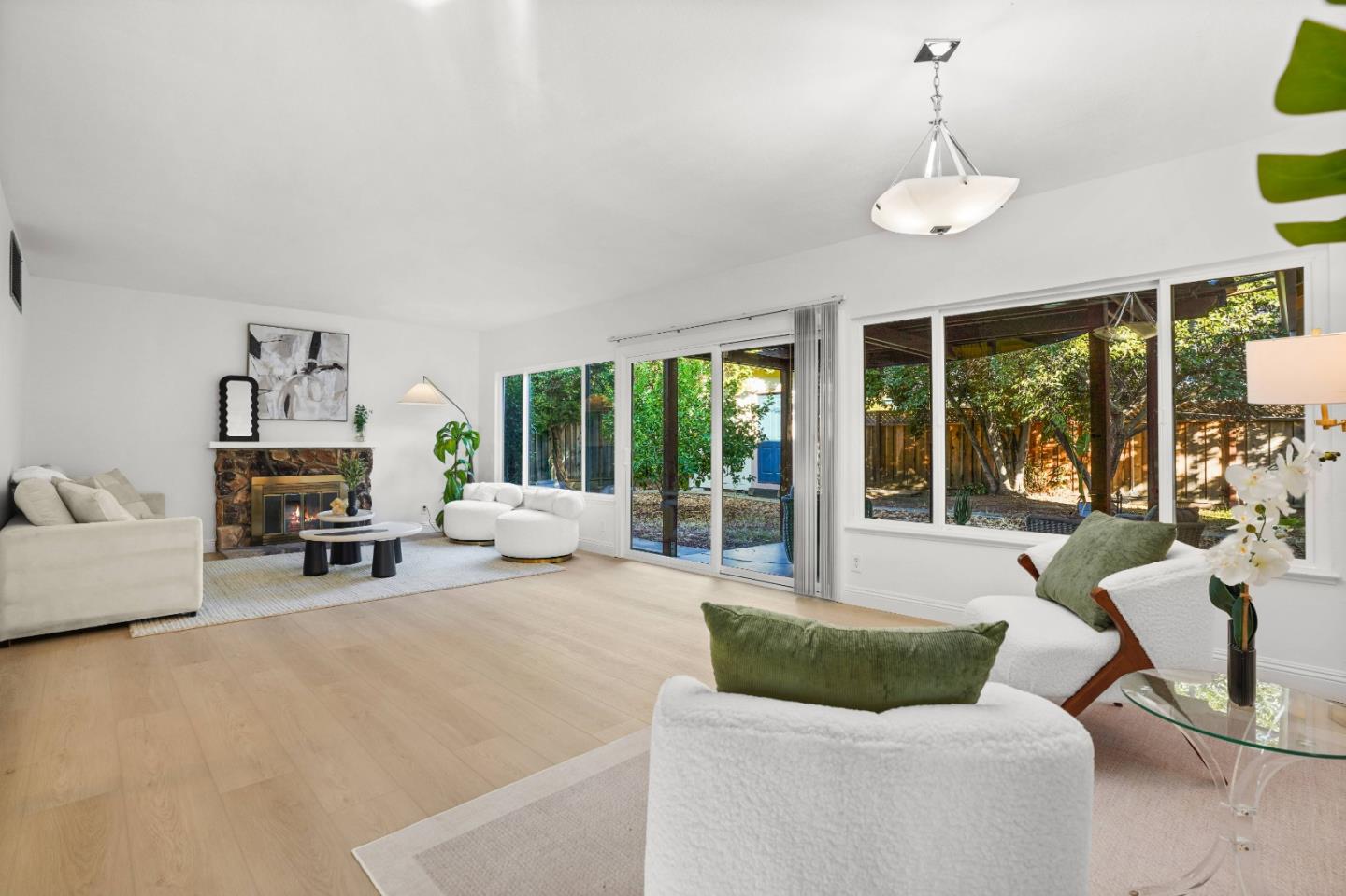887 Kozera Drive