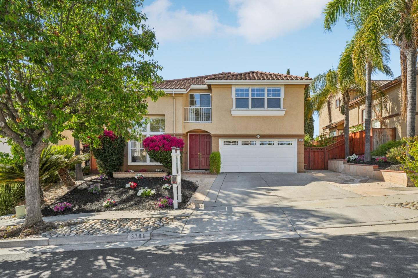3789 Ashridge Lane