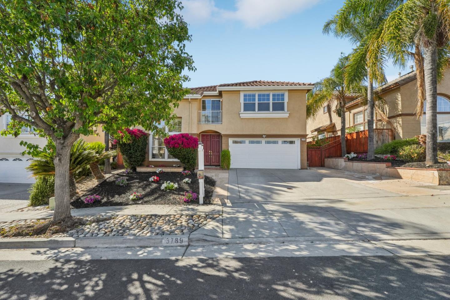 3789 Ashridge Lane
