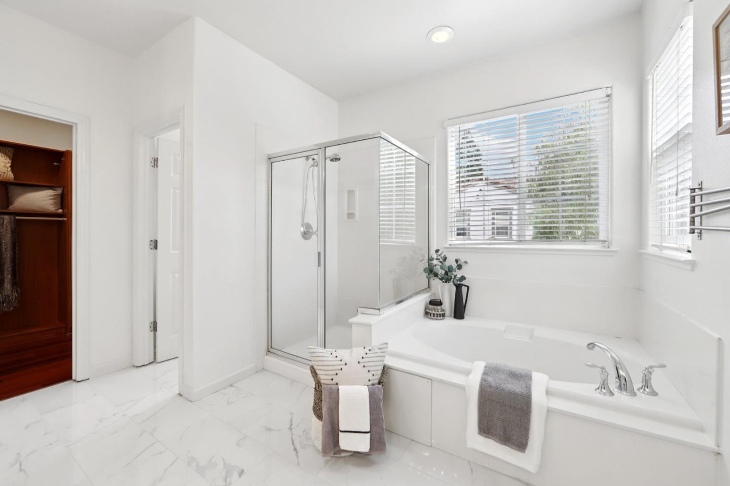 3858 Evangelho Circle