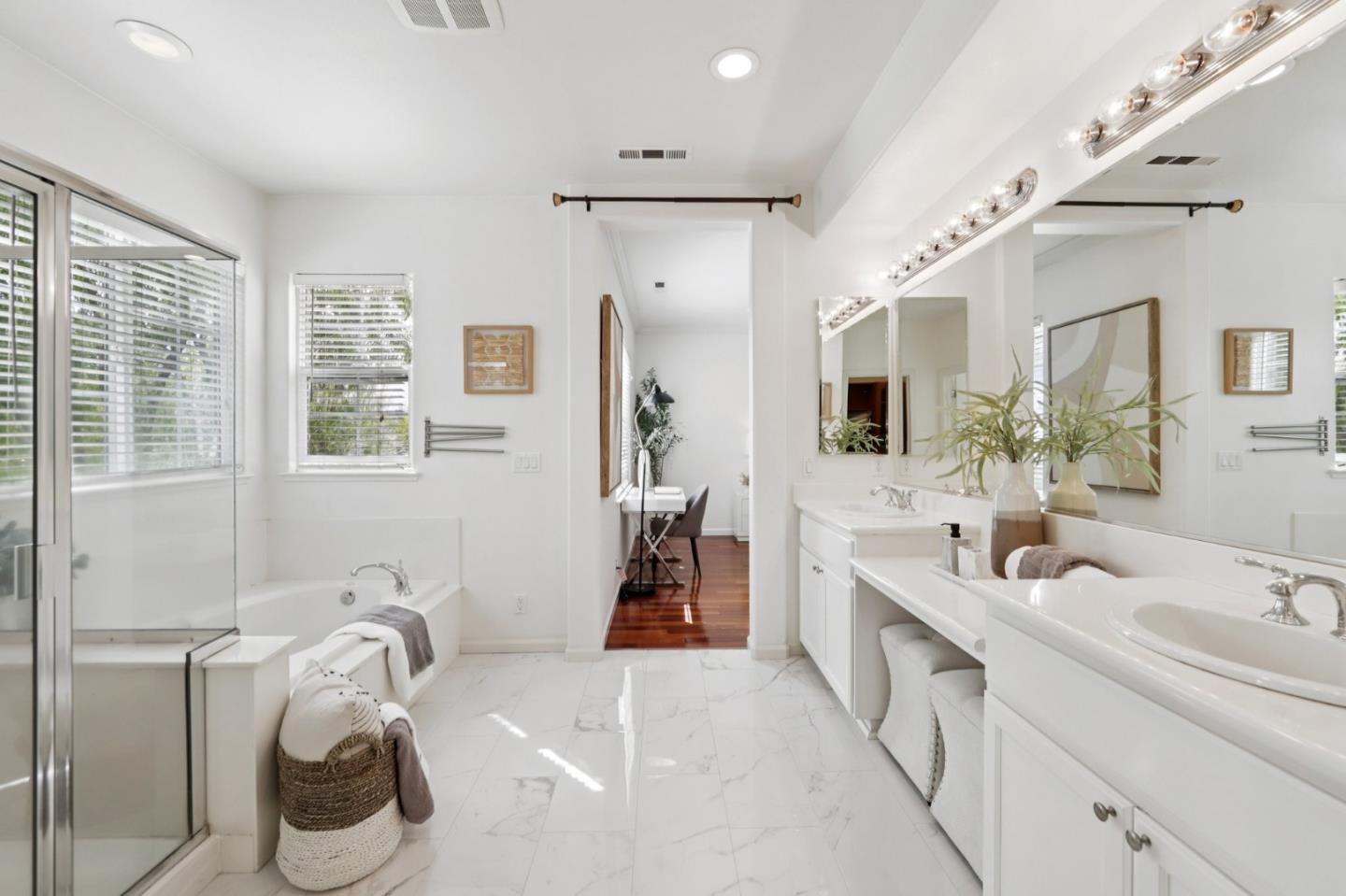 3858 Evangelho Circle