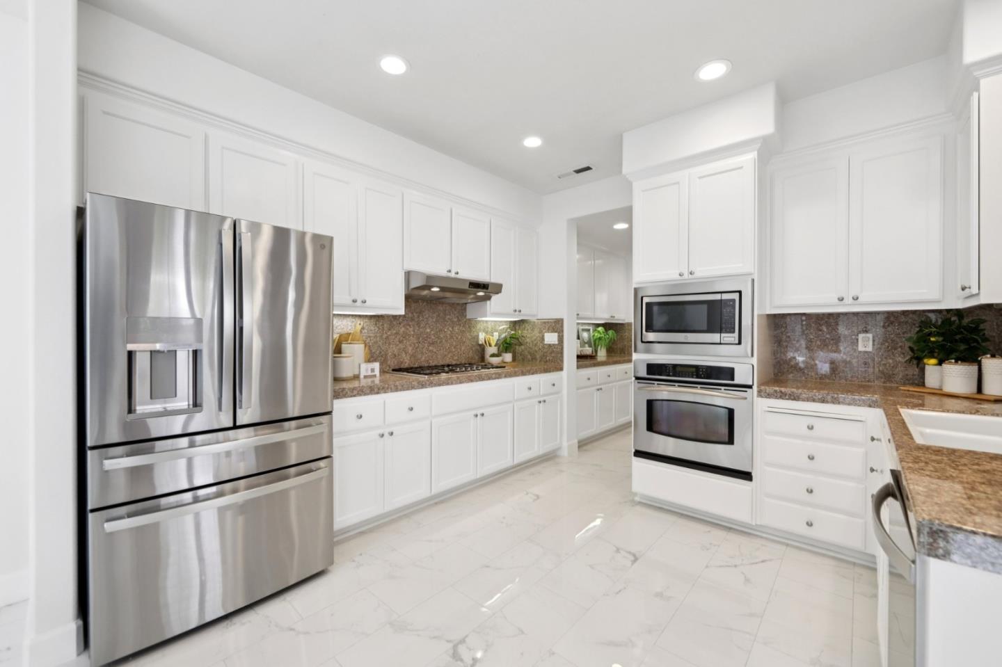 3858 Evangelho Circle