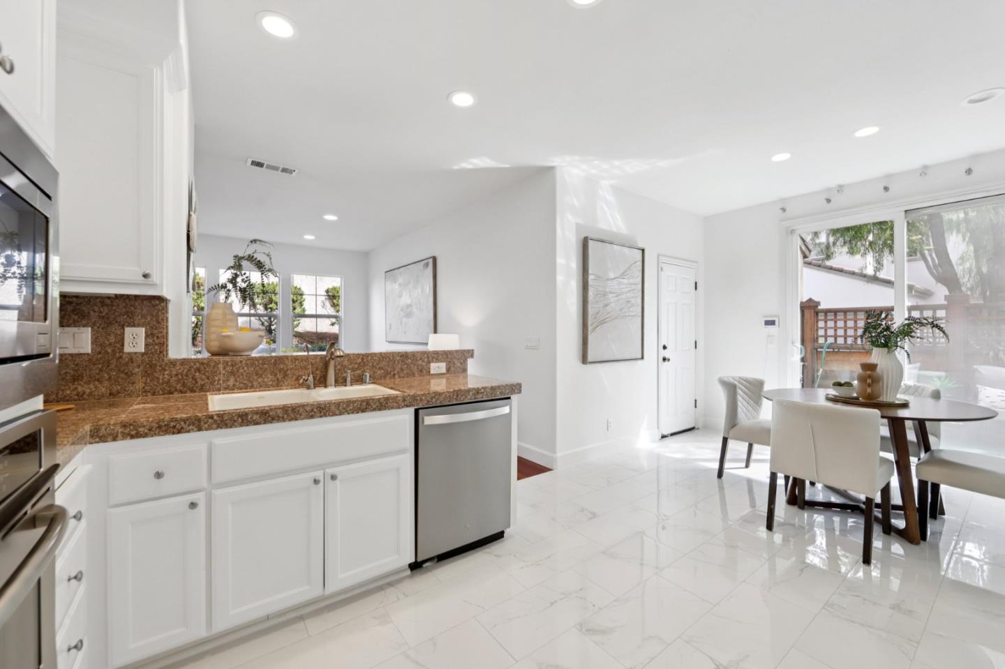 3858 Evangelho Circle