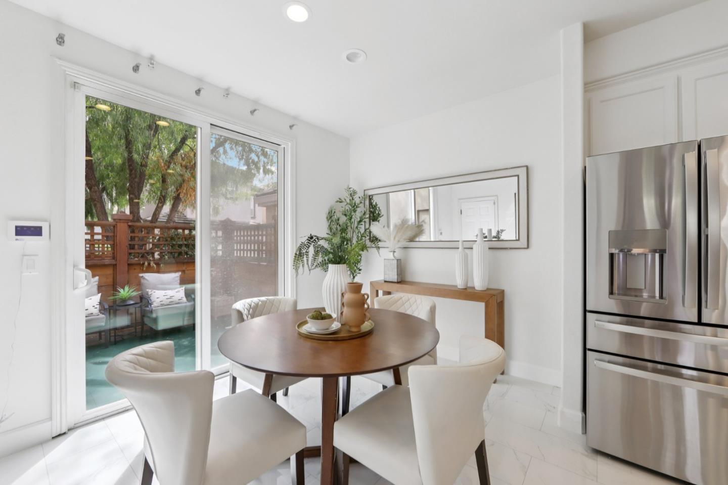 3858 Evangelho Circle