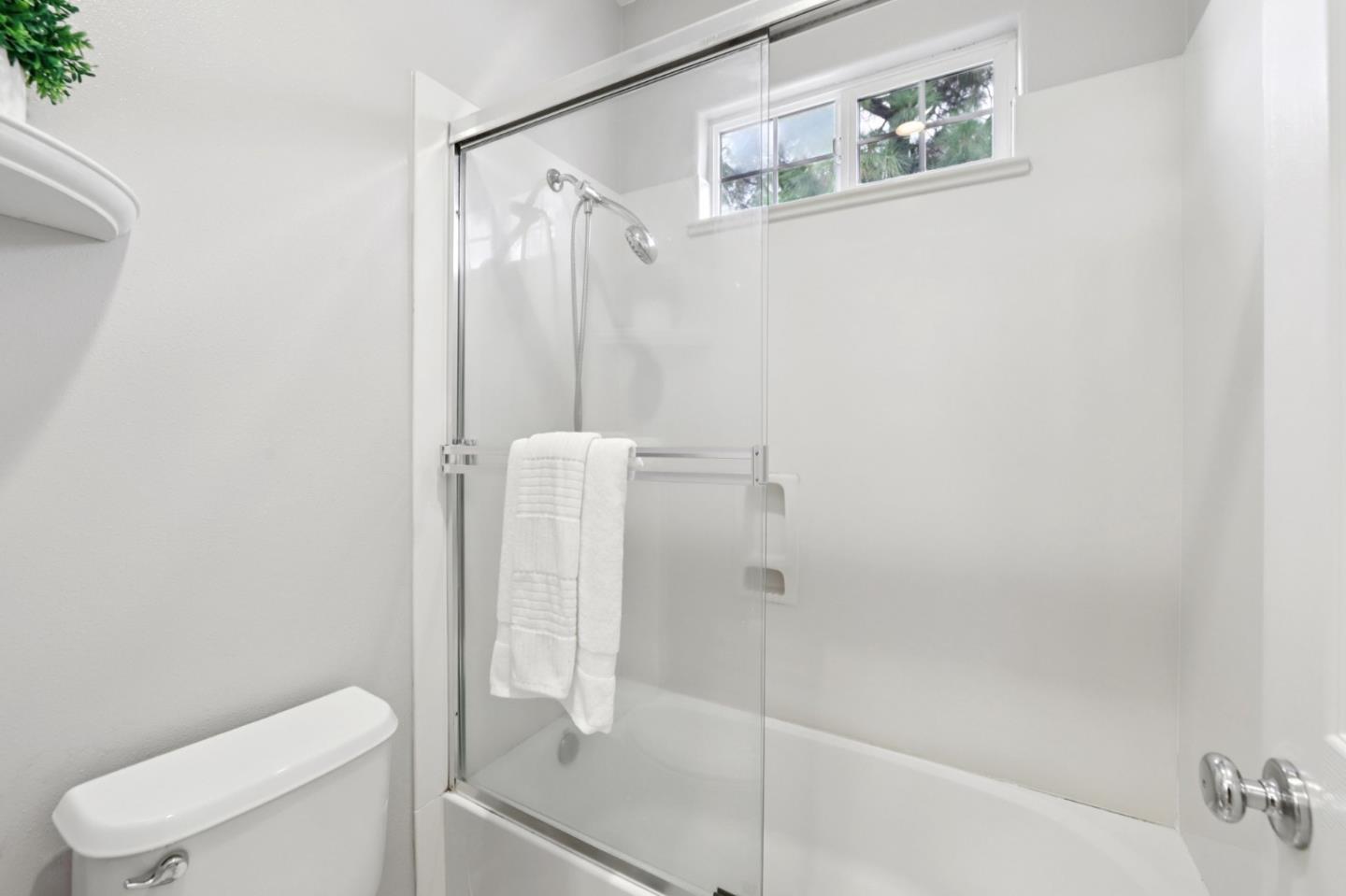 3858 Evangelho Circle