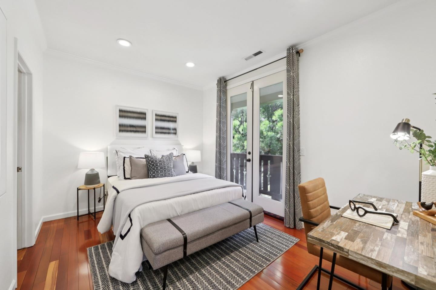 3858 Evangelho Circle