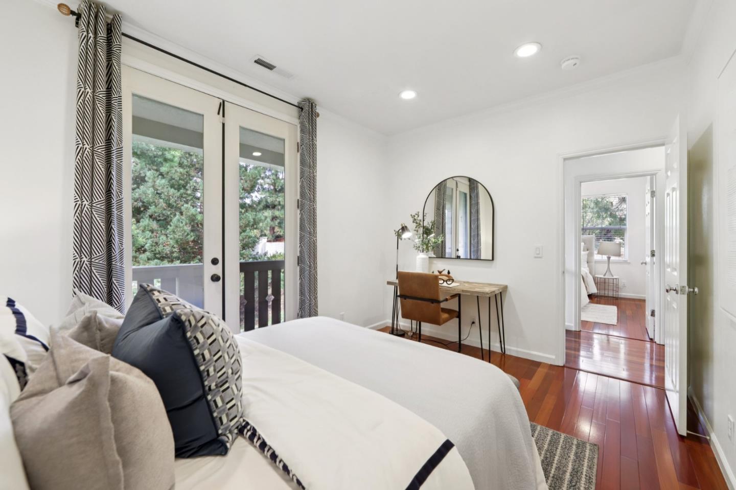 3858 Evangelho Circle