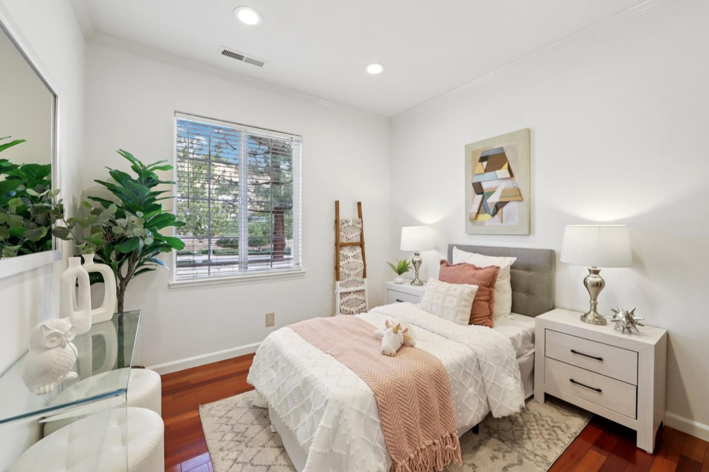 3858 Evangelho Circle