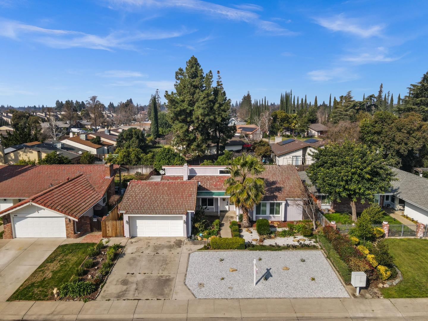 2320 Lido Circle