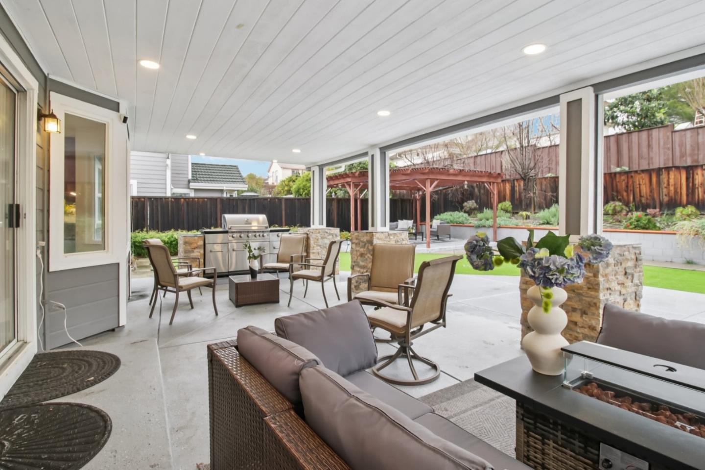 4142 Littleworth Way