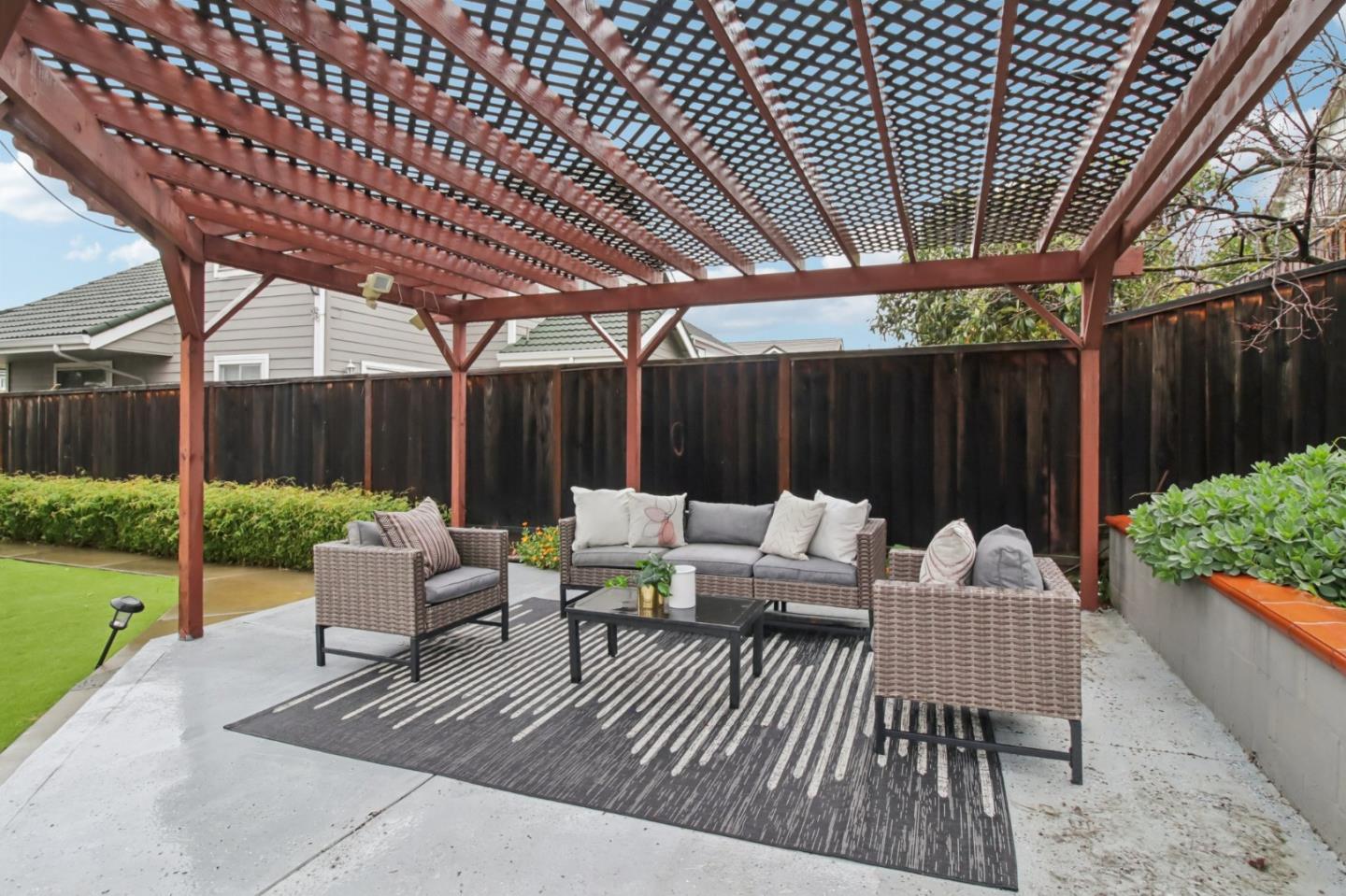 4142 Littleworth Way