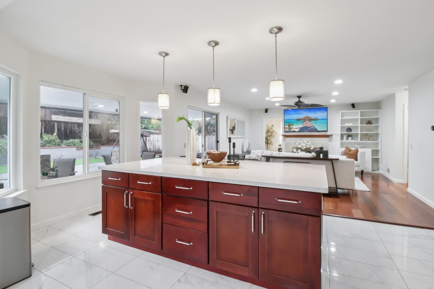 4142 Littleworth Way