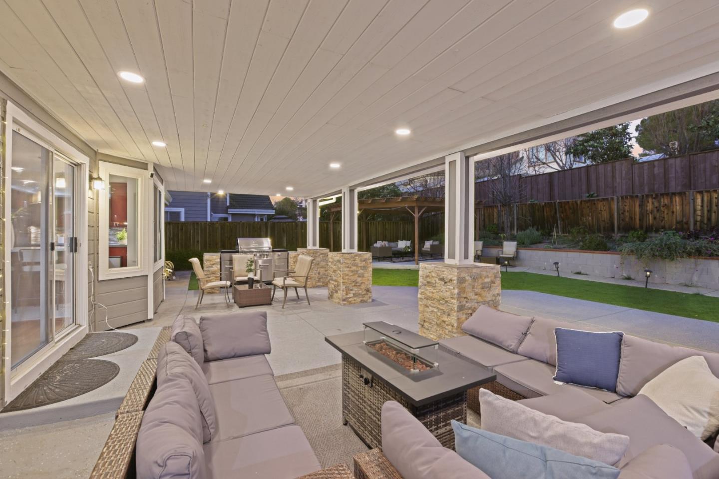 4142 Littleworth Way