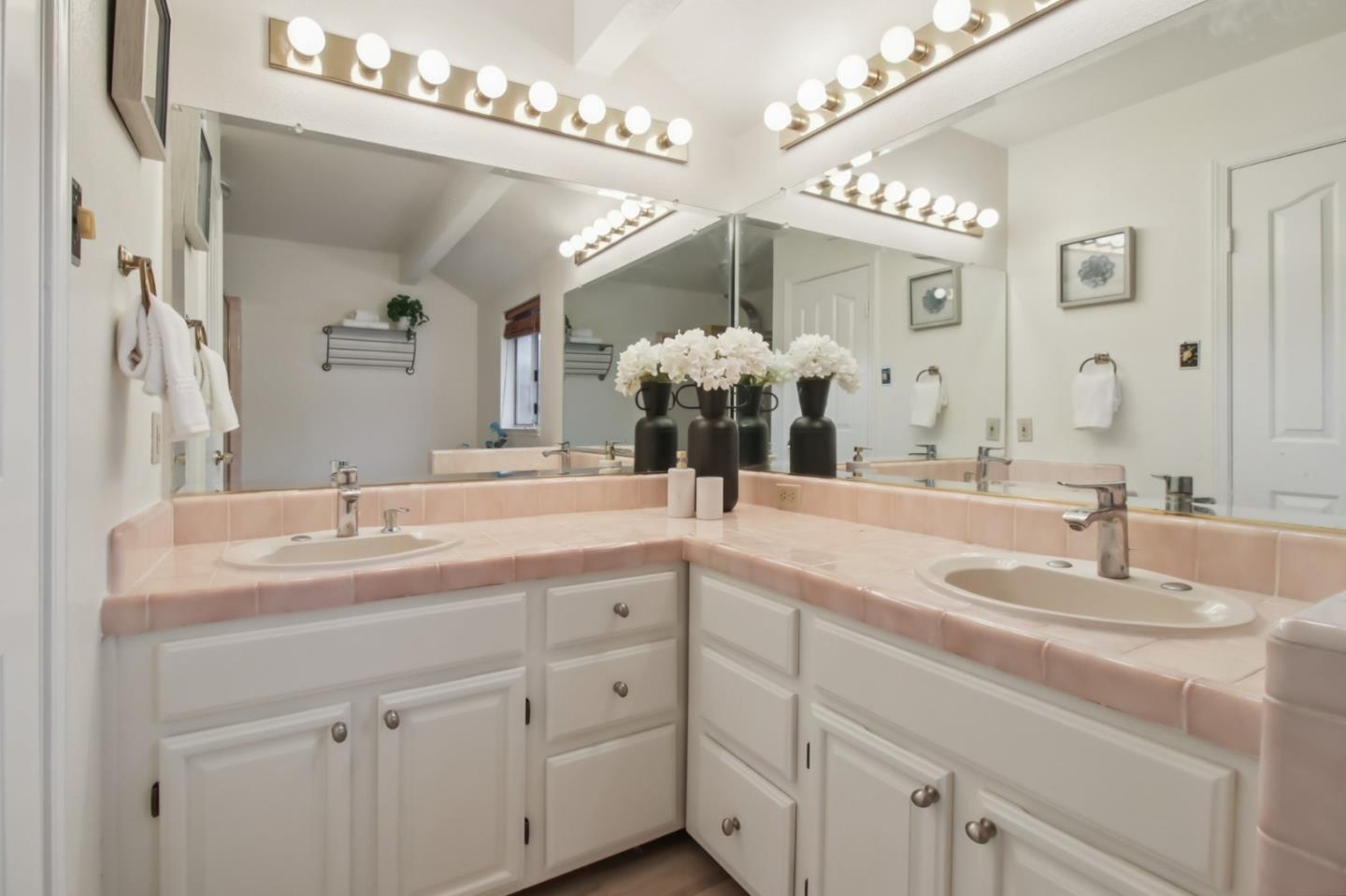 4142 Littleworth Way