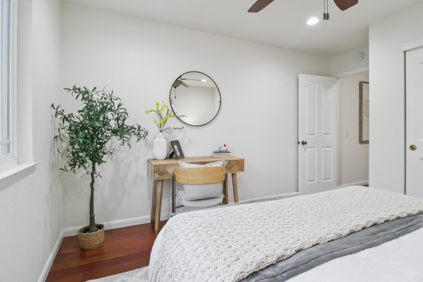 4142 Littleworth Way