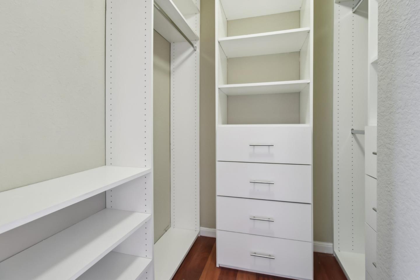 4142 Littleworth Way