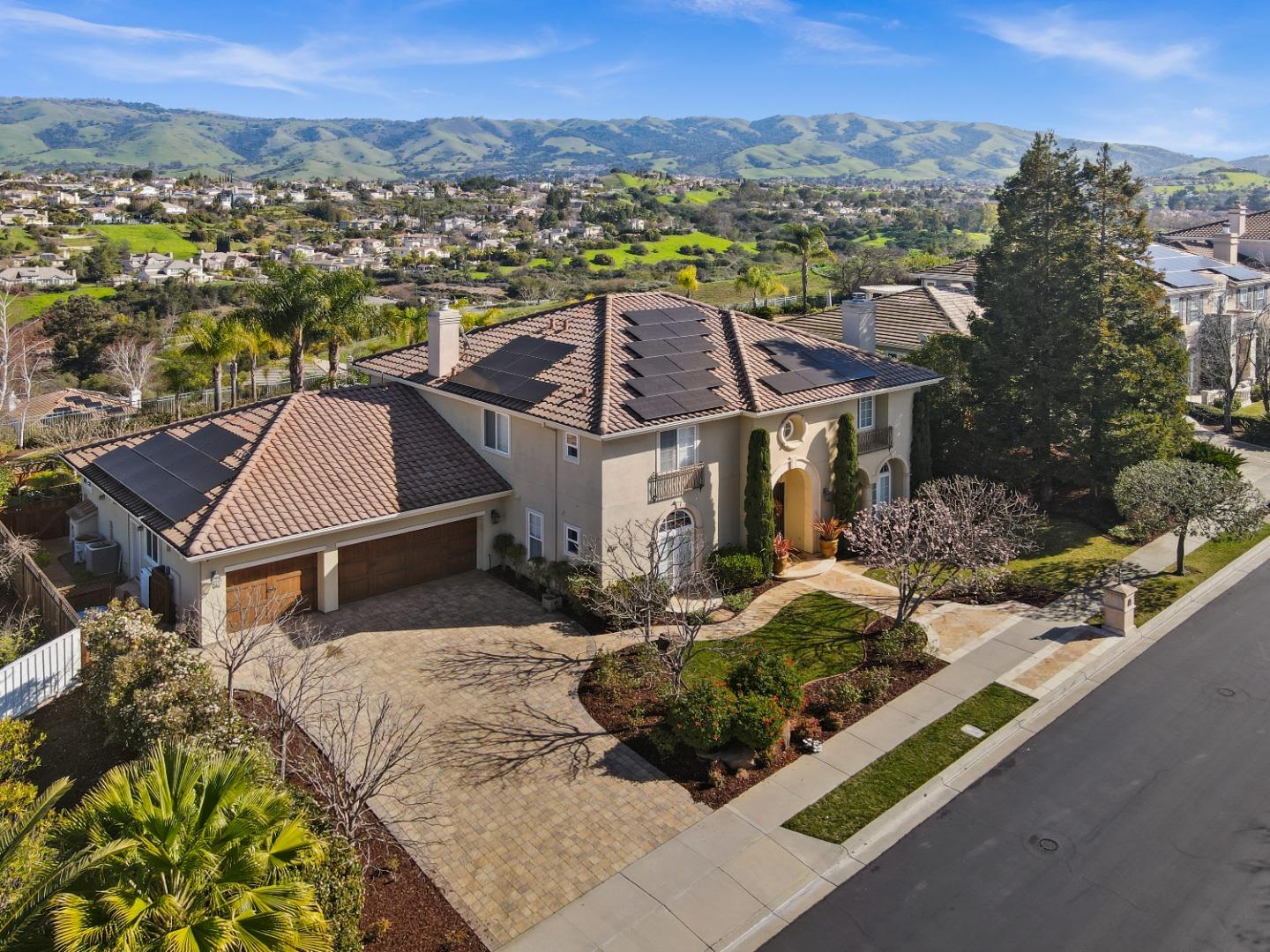 5106 Eastbourne Drive