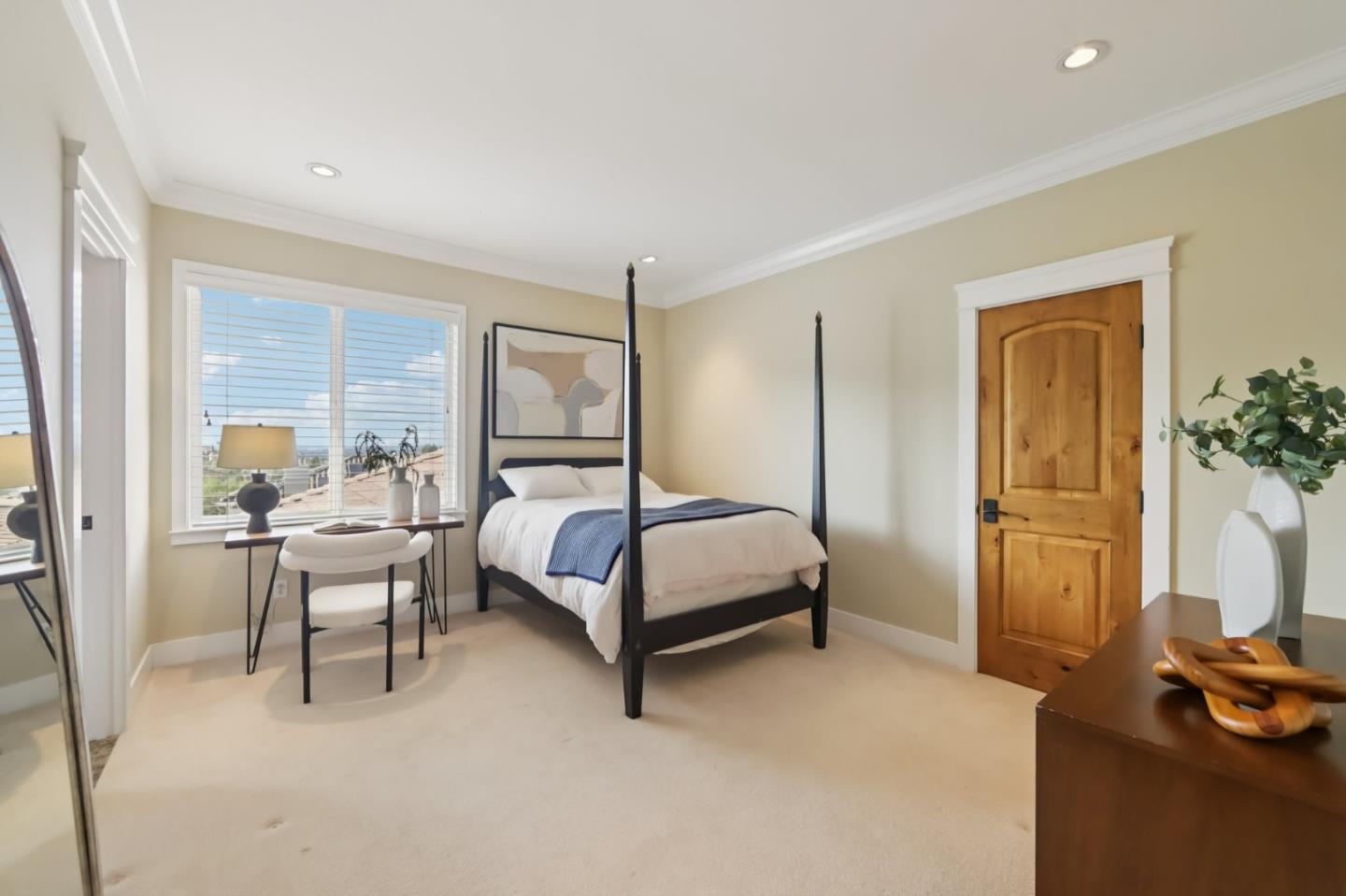 5106 Eastbourne Drive