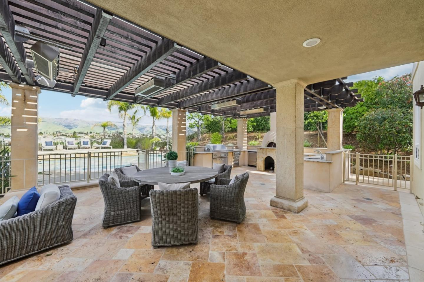 5106 Eastbourne Drive