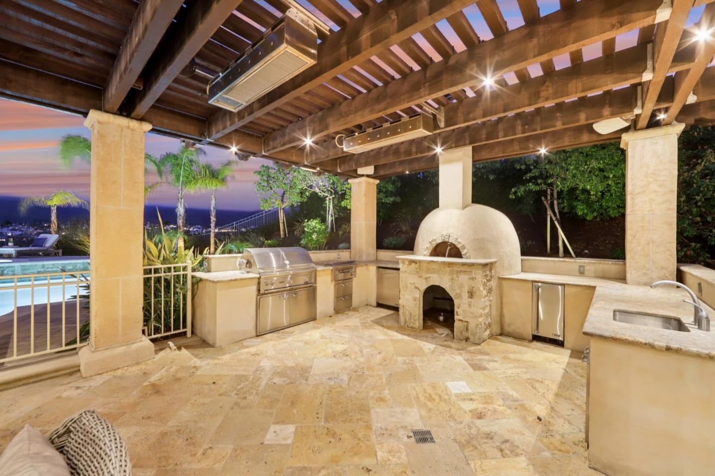 5106 Eastbourne Drive