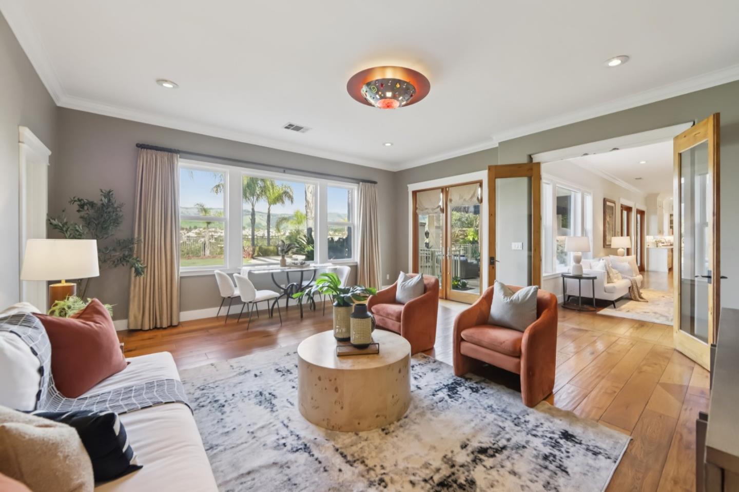 5106 Eastbourne Drive