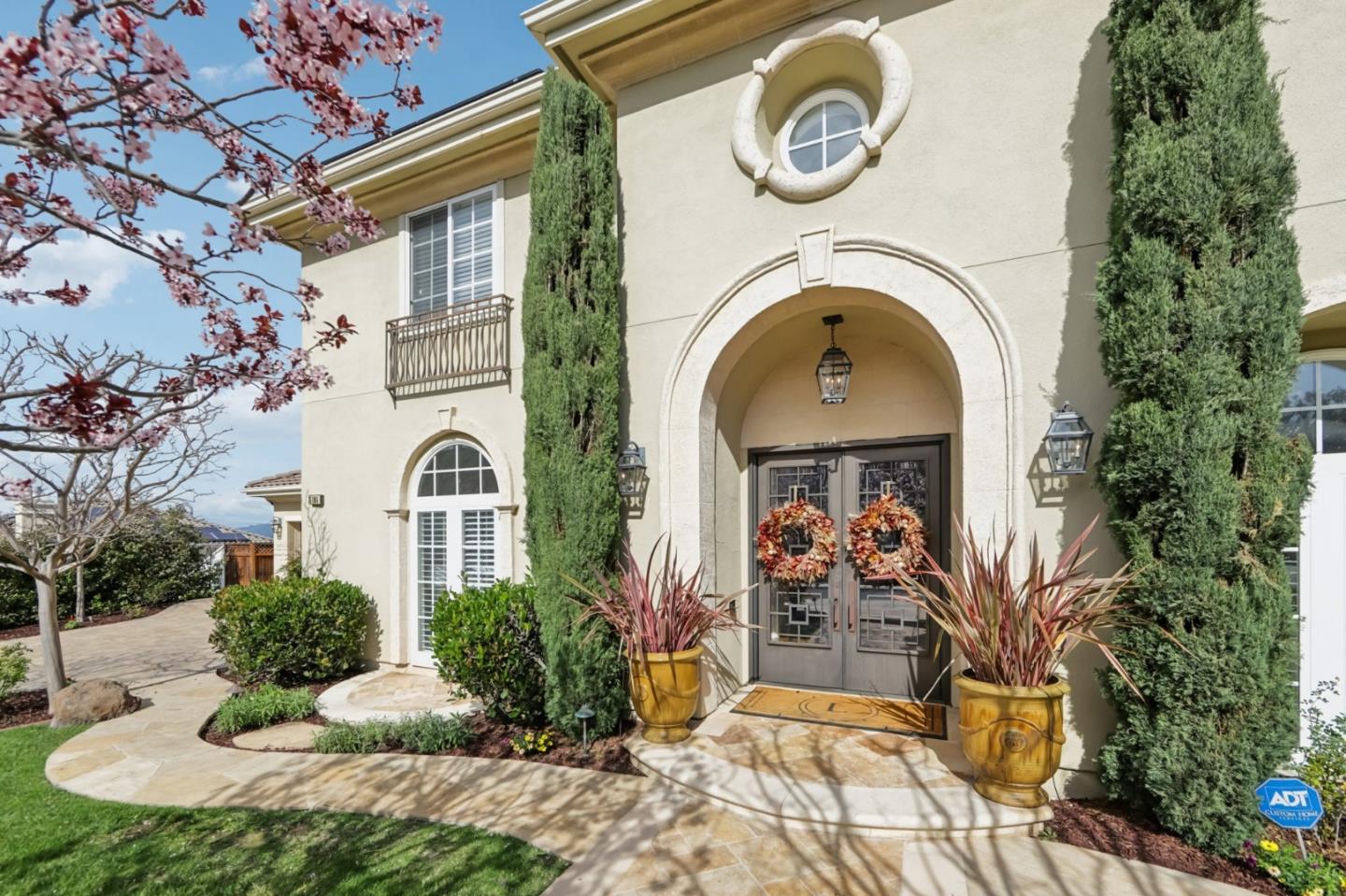 5106 Eastbourne Drive