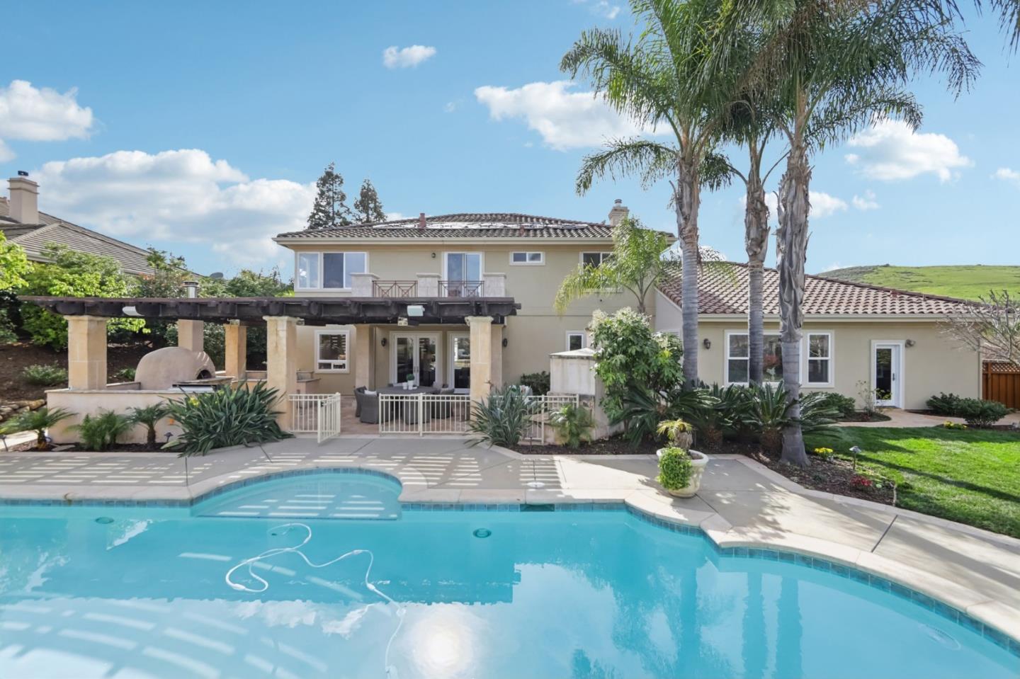 5106 Eastbourne Drive