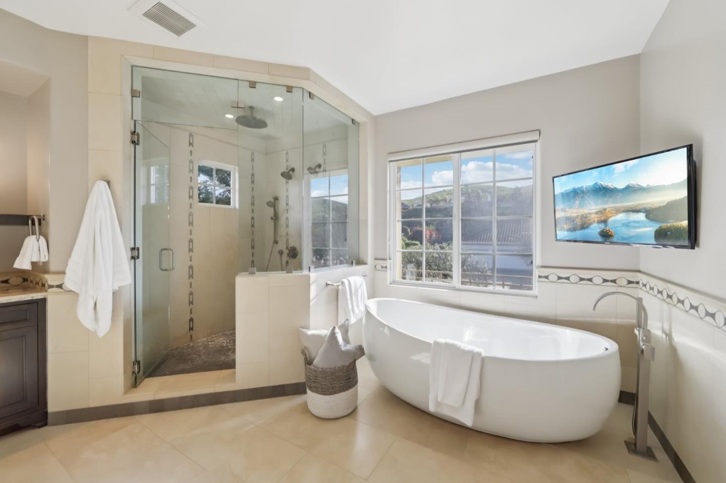 5106 Eastbourne Drive