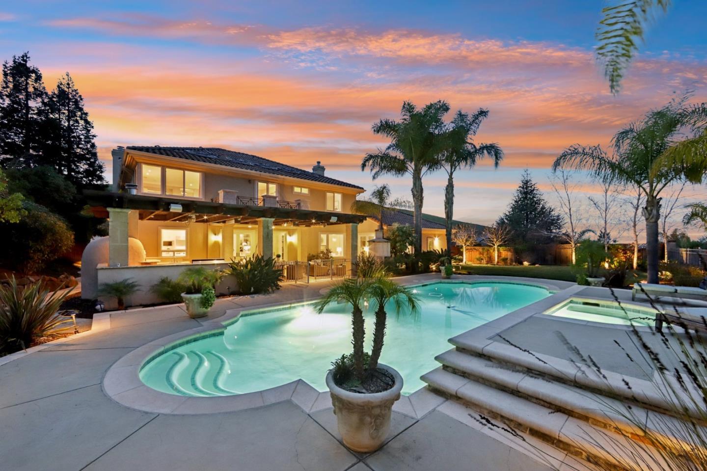 5106 Eastbourne Drive